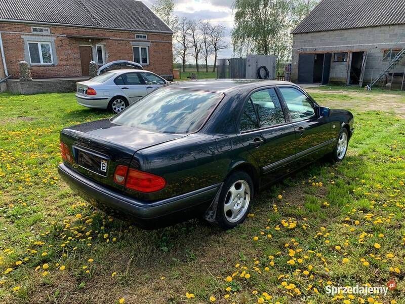 Używany Mercedes E220 Classic 1998