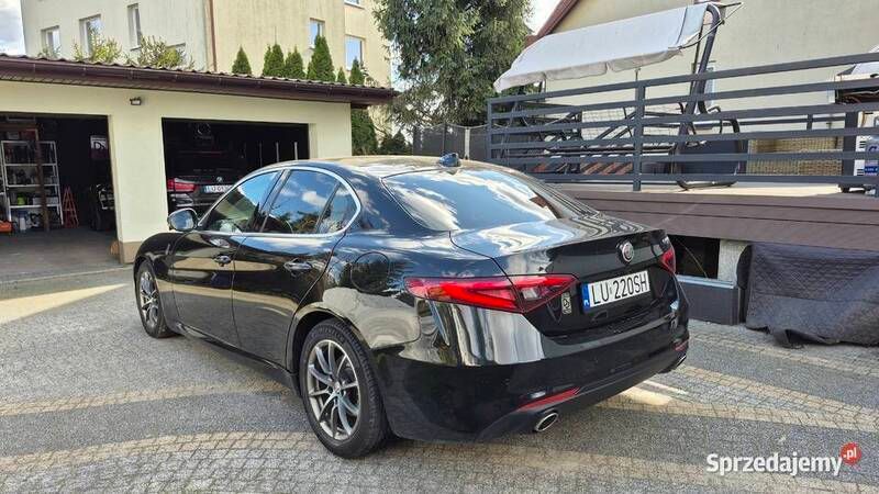 Czarny Używany 2016 Alfa Romeo Giulia Sedan/Limuzyna | 69 900 zł - Obraz 1/4