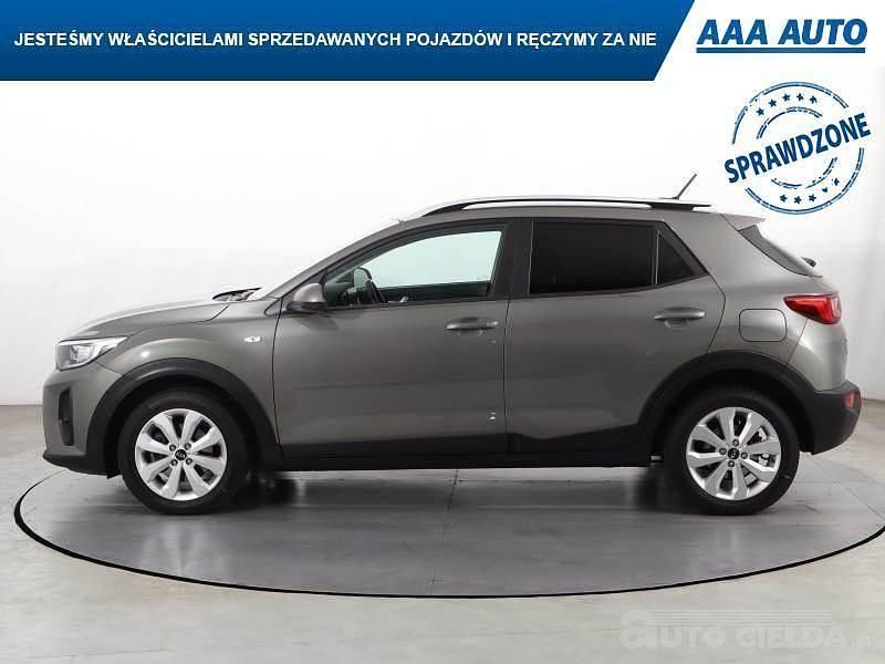Używany Kia Stonic 84 KM (61 kW) 2020 Szary SUV