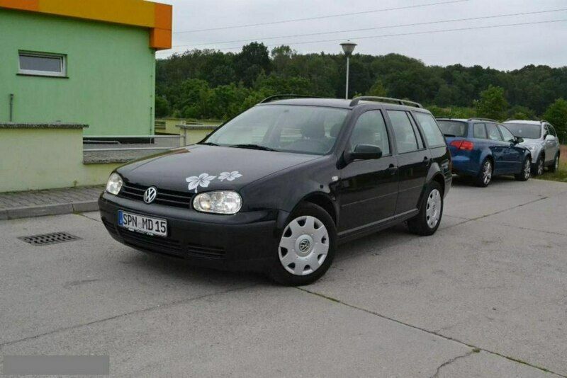 Czarny (metalik) Używany 2000 VW Golf IV Sedan/Limuzyna | 9900 zł (Drogi) - Obraz 1/4