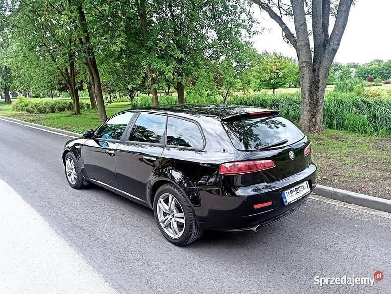 Używany Alfa Romeo 159 2010 Czarny Kombi