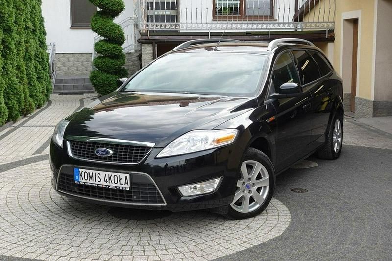 Czarny Używany 2010 Ford Mondeo Kombi | 16 900 zł (Uczciwa cena) - Obraz 1/4