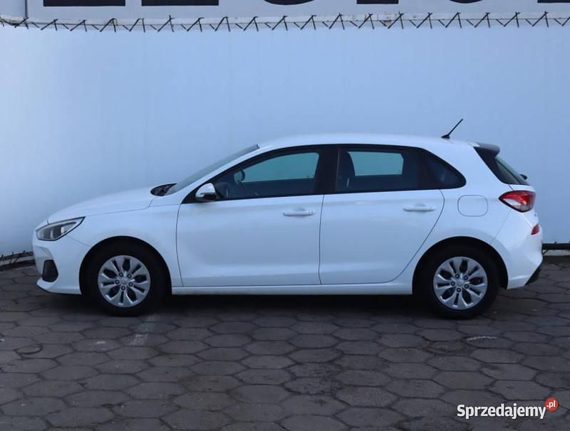 Używany Hyundai i30 2019 Biały Hatchback