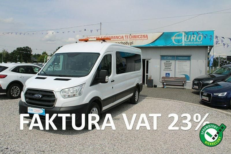 Biały Używany 2021 Ford Transit Ambiente Minivan | 82 900 zł (Uczciwa cena) - Obraz 1/4
