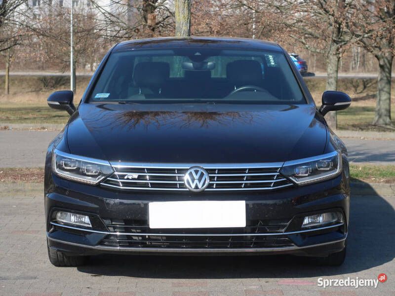 Czarny Używany 2018 VW Passat Sedan/Limuzyna | 89 999 zł (Uczciwa cena) - Obraz 1/4