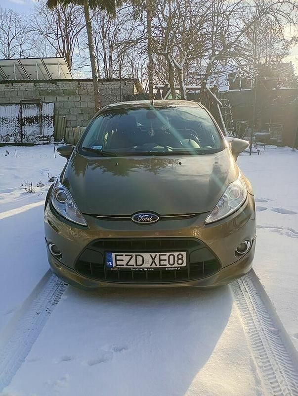 Inny kolor Używany 2012 Ford Fiesta Hatchback | 17 000 zł (Uczciwa cena) - Obraz 1/4