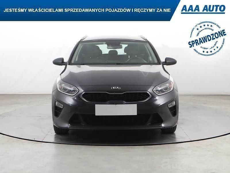 Używany Kia Ceed 2018 Szary Hatchback