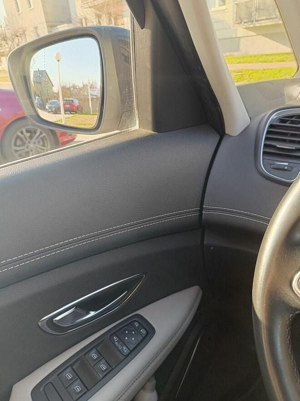 Szary Używany 2016 Renault Scénic III Minivan | 45 000 zł - Obraz 1/4