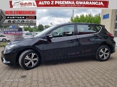 Czarny Używany 2015 Nissan Pulsar Hatchback | 30 900 zł (Uczciwa cena) - Obraz 1/4