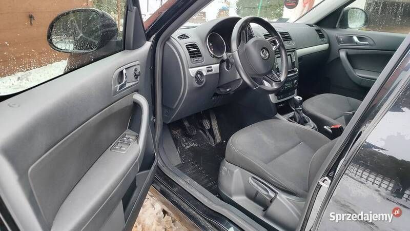 Czarny Używany 2016 Skoda Yeti SUV | 52 000 zł (Drogi) - Obraz 1/4