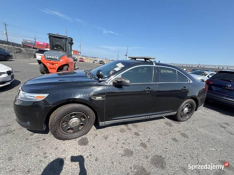 Używany Ford Taurus 2013 Czarny Sedan/Limuzyna
