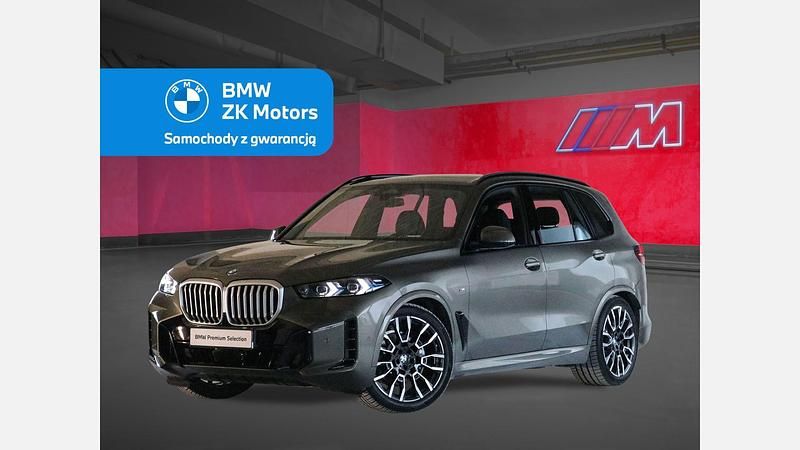 Brązowy manhattan metalizowany Używany 2025 BMW X5 Comfort Edition SUV | 359 900 zł (Drogi) - Obraz 1/3