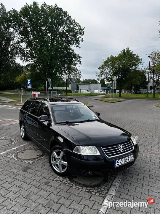 Czarny Używany 2005 VW Passat Kombi | 3800 zł (Super Cena) - Obraz 1/4