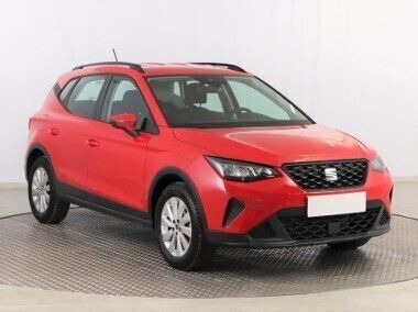 Czerwony Używany 2023 Seat Arona SUV | 72 999 zł (Uczciwa cena) - Obraz 1/4