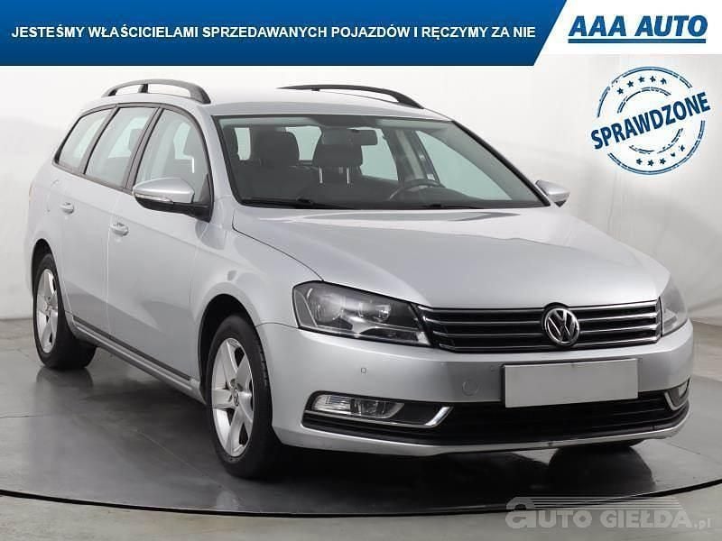 Używany VW Passat 122 KM (89 kW) 2014 Srebrny