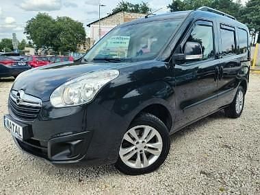 Brązowy Używany 2013 Opel Combo Minivan | 28 800 zł (Dość drogi) - Obraz 1/4