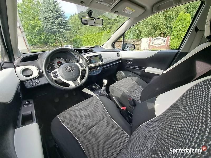 Używany 2014 Toyota Yaris Trend | 17 400 zł (Uczciwa cena) - Obraz 1/4