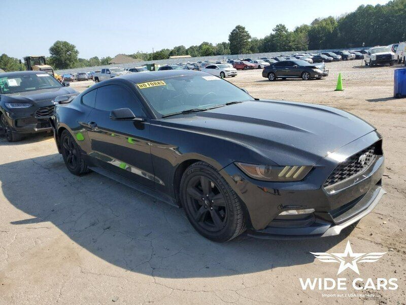 Czarny Używany 2016 Ford Mustang Coupe | 39 100 zł - Obraz 1/4