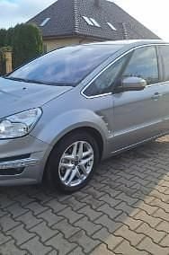 Używany Ford S-MAX S 140 KM (102 kW) 2010 Srebrny Minivan