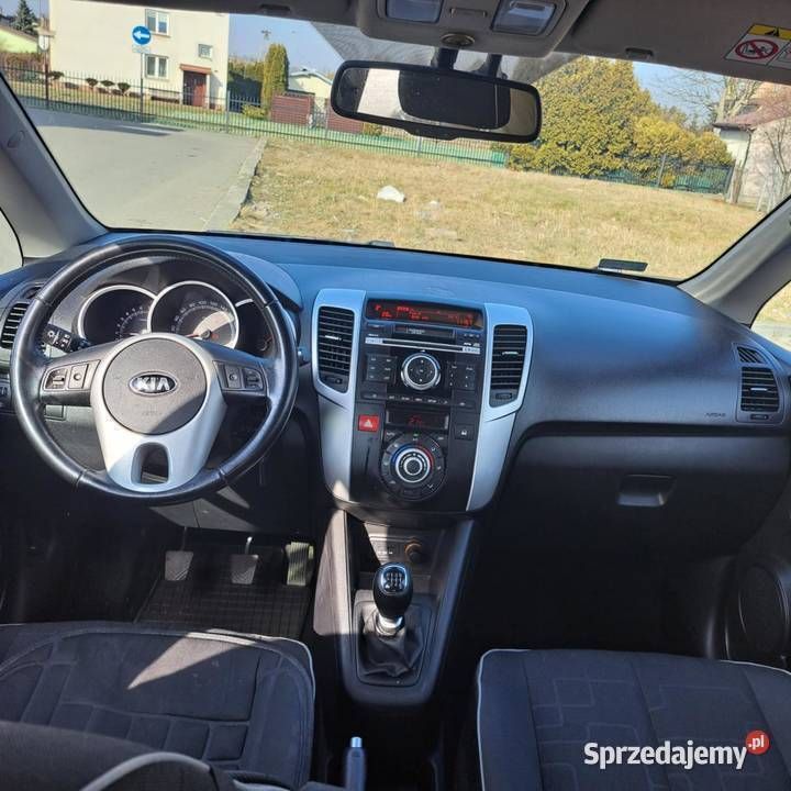 Używany Kia Venga 2014 Czerwony Hatchback