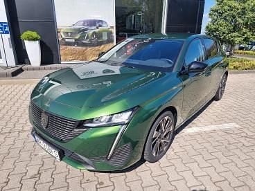 Używany Peugeot 308 Allure 130 KM (95 kW) 2022 Zielony