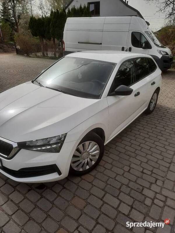 Biały Używany 2020 Skoda Scala Hatchback | 45 800 zł - Obraz 1/4