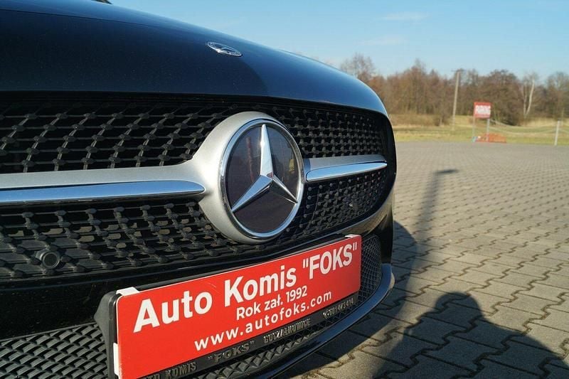 Używany Mercedes A250 160 KM (117 kW) 2021 Czarny Hatchback