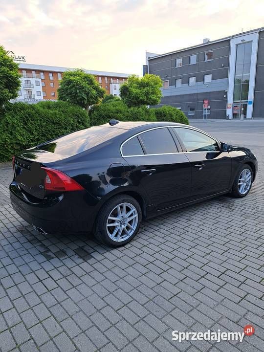 Używany Volvo S60 2014 Czarny Sedan/Limuzyna