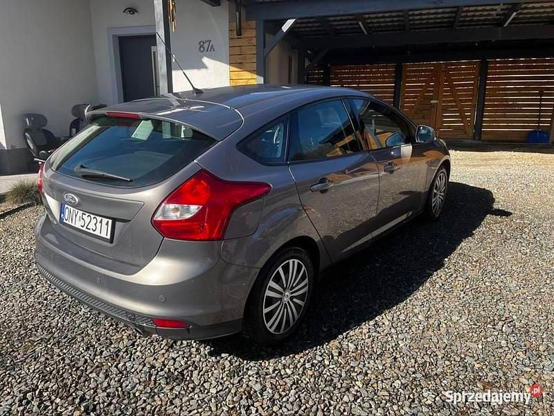 Szary Używany 2011 Ford Focus Hatchback | 22 900 zł (Drogi) - Obraz 1/4