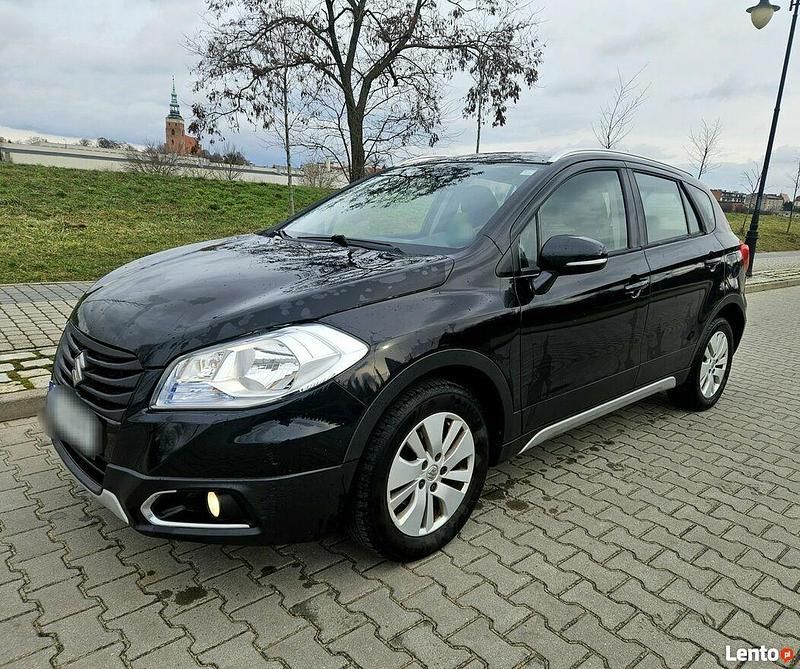 Czarny Używany 2013 Suzuki SX4 S-Cross SUV | 33 990 zł (Drogi) - Obraz 1/4