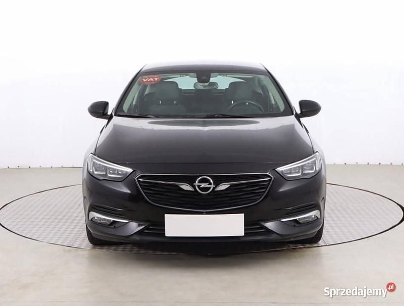 Używany Opel Insignia 2019 Czarny Hatchback