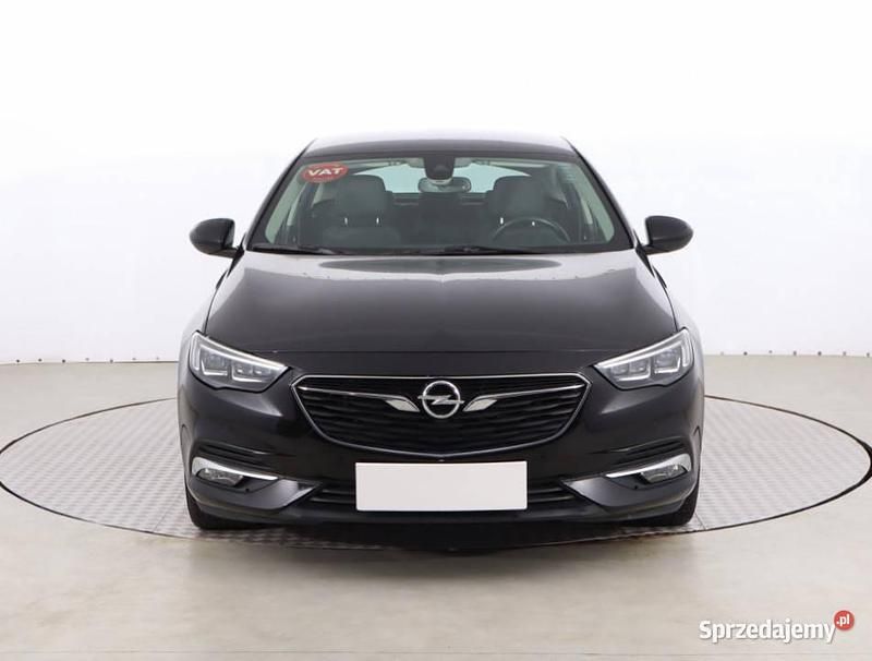 Czarny Używany 2019 Opel Insignia Hatchback | 66 999 zł (Dość drogi) - Obraz 1/4