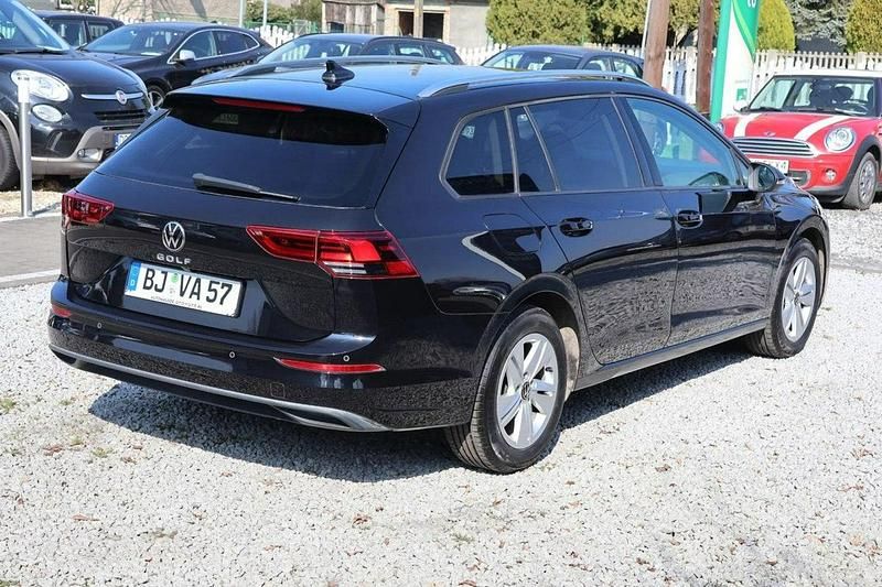 Używany VW Golf VIII 150 KM (110 kW) 2021 Czarny (metalik) Kombi