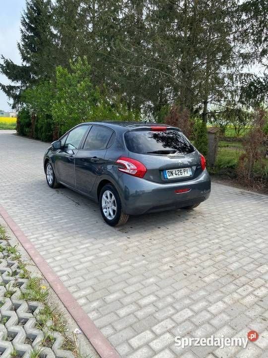 Używany Peugeot 208 Style 2015 Szary Hatchback
