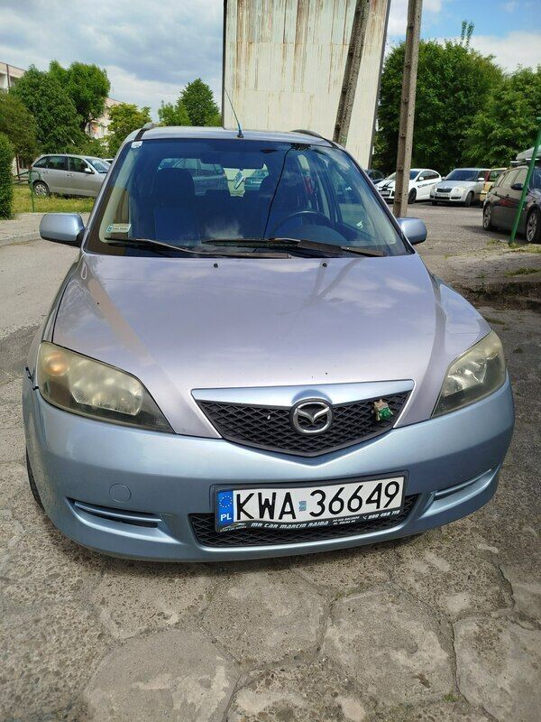 Srebrny Używany 2003 Mazda 2 Hatchback | 2700 zł - Obraz 1/3