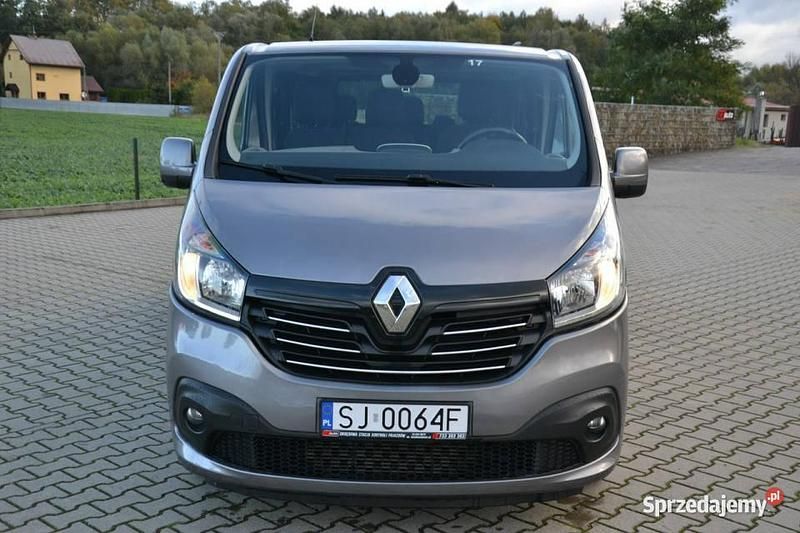 Szary Używany 2016 Renault Trafic Van | 49 500 zł (Uczciwa cena) - Obraz 1/4