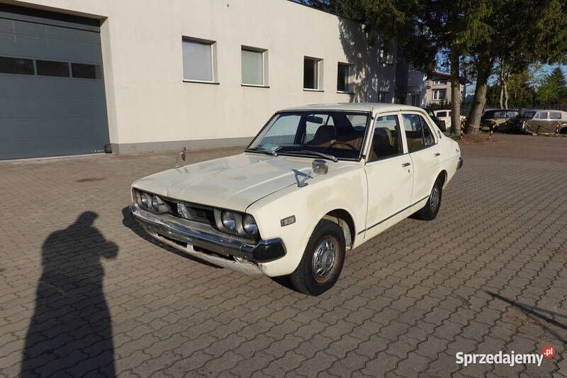 Beżowy Używany 1975 Daihatsu Charmant Sedan/Limuzyna | 11 500 zł - Obraz 1/4