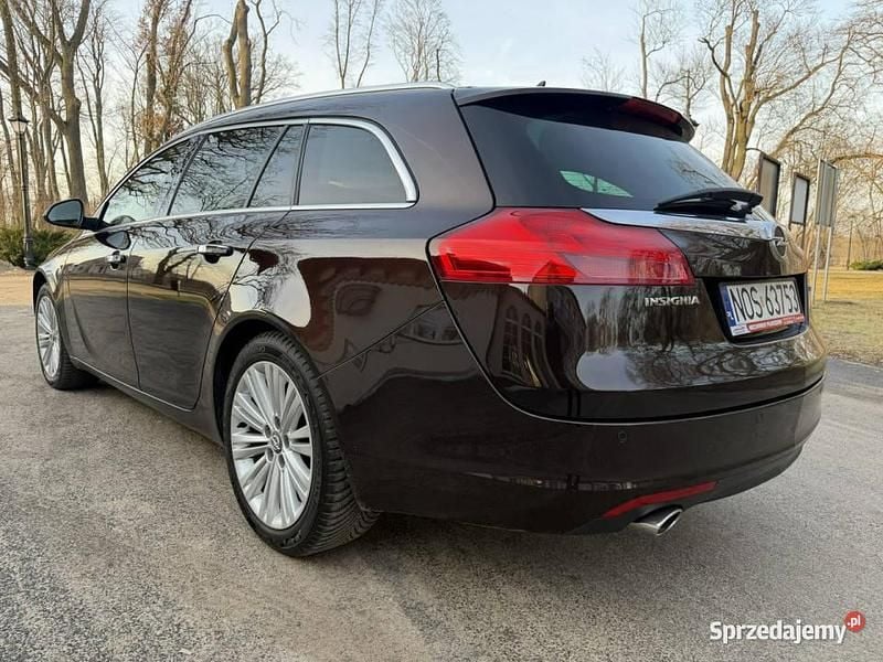 Używany Opel Insignia Cosmo 195 KM (143 kW) 2013 Brązowy Kombi