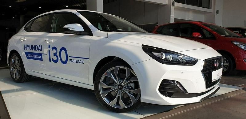 Niebieski jasny (metalik) Używany 2018 Hyundai i30 GO! Hatchback | 69 400 zł (Drogi) - Obraz 1/1