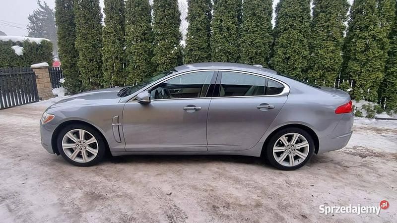 Używany Jaguar XF 211 KM (155 kW) 2010 Szary (metalik) Sedan/Limuzyna