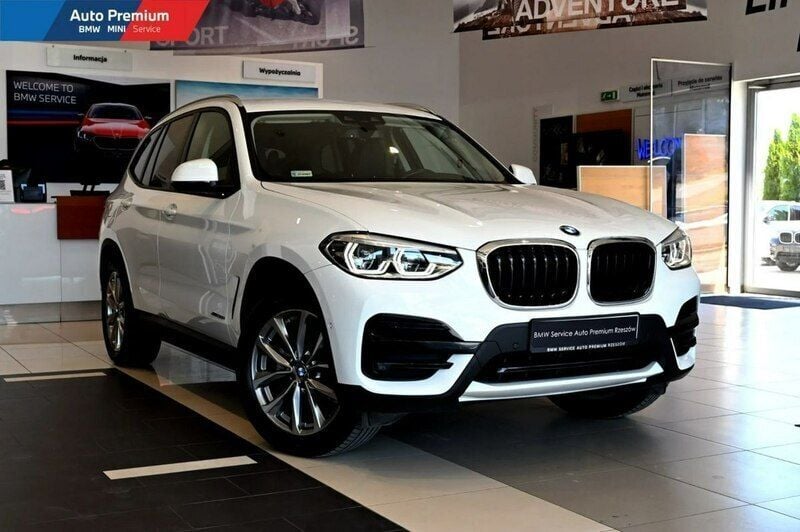 Biały (metalik) Używany 2017 BMW X3 SUV | 114 900 zł (Uczciwa cena) - Obraz 1/4