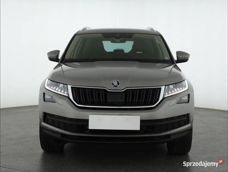 Beżowy Używany 2017 Skoda Kodiaq SUV | 86 999 zł (Dość drogi) - Obraz 1/4
