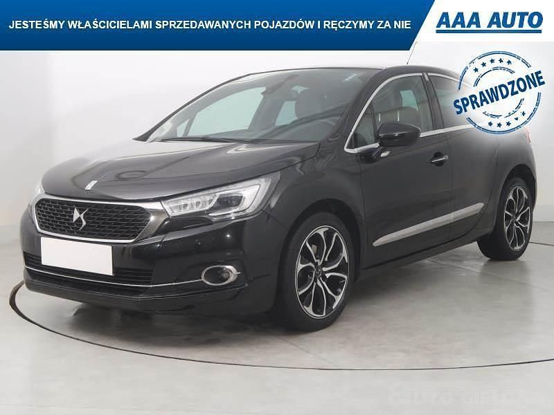 Używany DS Automobiles DS4 2017 Czarny Hatchback