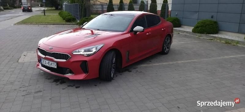 Używany Kia Stinger GT-Line 2018 Czerwony Hatchback