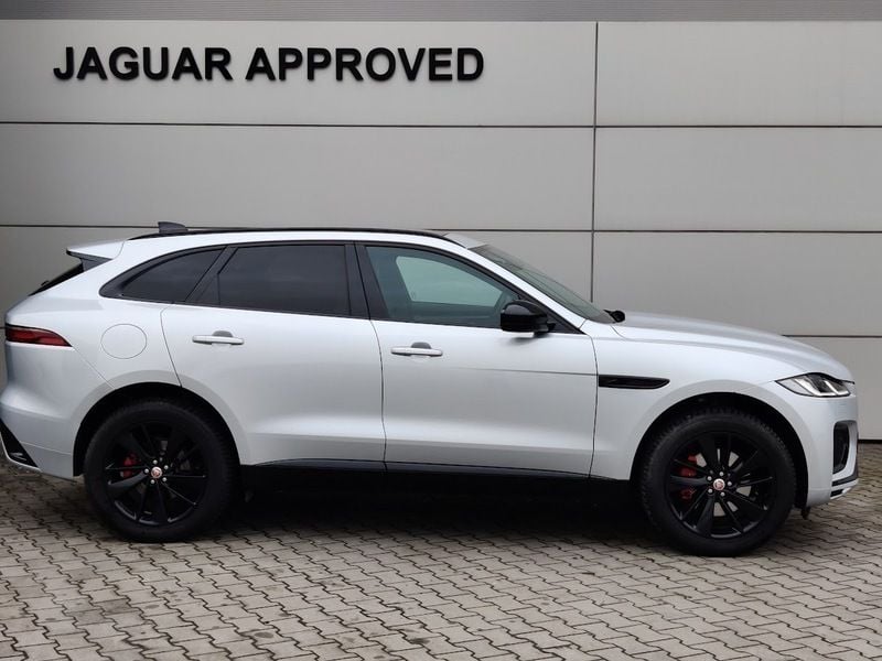 Używany Jaguar F-Pace R-Dynamic 2022 Hakuba silver SUV