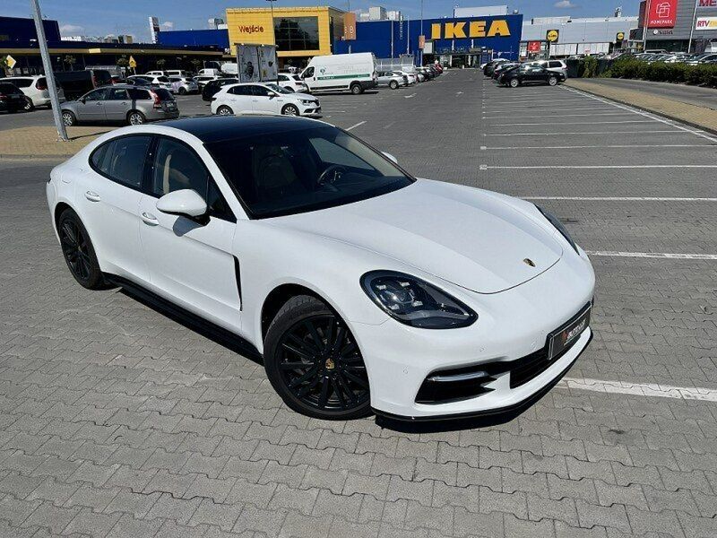 Używany Porsche Panamera 330 KM (242 kW) 2017 Biały Sedan/Limuzyna