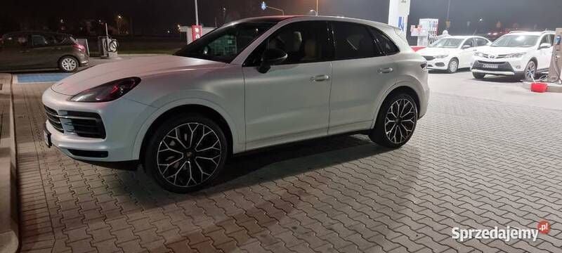 Używany 2019 Porsche Cayenne SUV | 370 000 zł - Obraz 1/4