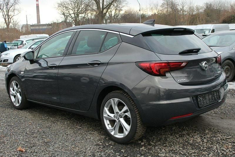 Używany Opel Astra 150 KM (110 kW) 2016 Szary Hatchback