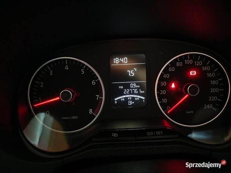 Używany VW Polo 2010 Czarny Sedan/Limuzyna