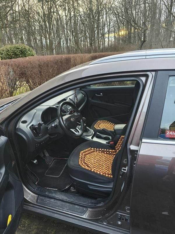 Używany Kia Sportage 2011 Brązowobeżowy SUV